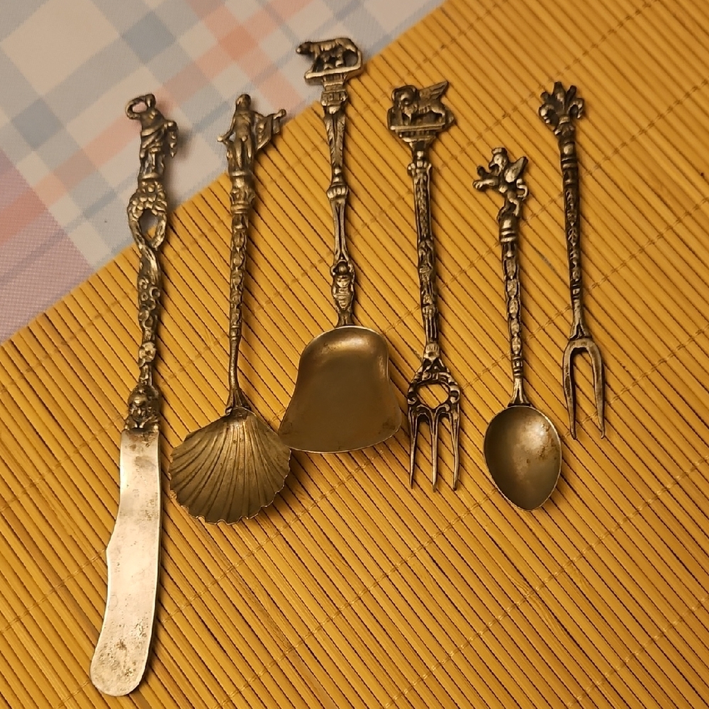 Vintage Early/Mid-20th Century ITALIAN Mini Serving Utensil Set in Gold